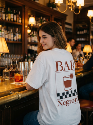 Bar Negroni tee at a warm aperitivo bar